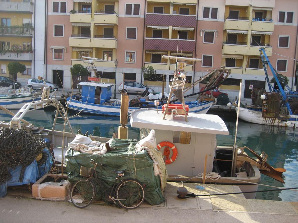 דירות גראדו Stella Marina מראה חיצוני תמונה